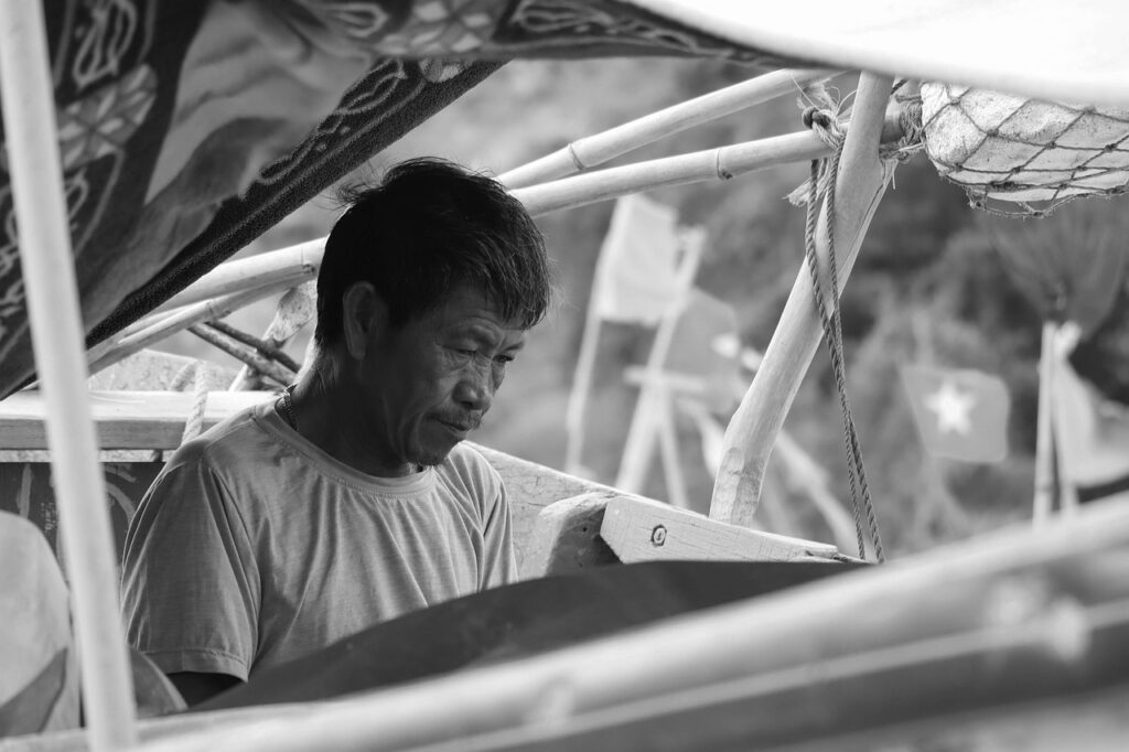 日勤とはどんな働き方で、メリットやデメリットは何ですか？