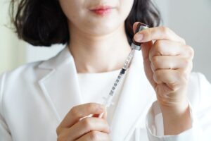 クリニックで働く看護師が日勤のみで得られるメリットは？